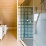 Bach Apartment