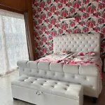 Bach Apartment Valgeranna