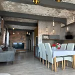 Bach Apartment