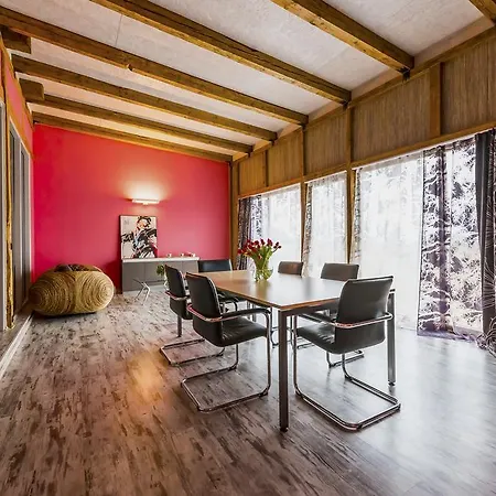 Bach Apartment Valgeranna